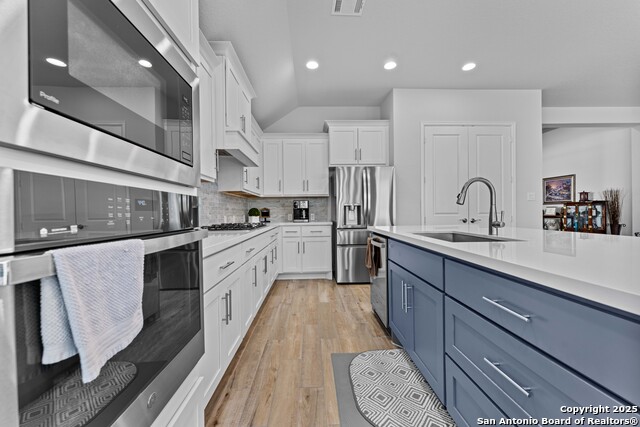 Listing photo id 9 for 12335 Fort Duncan