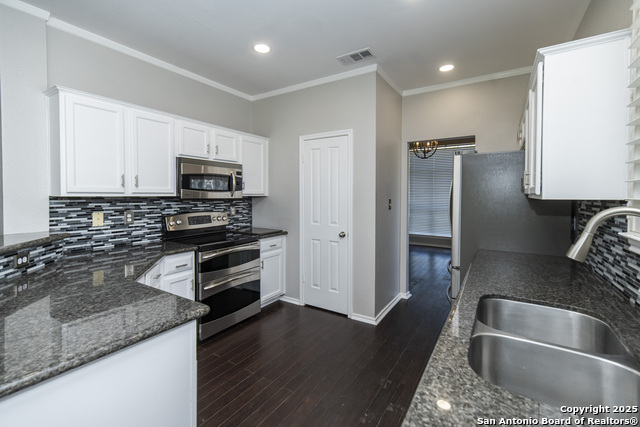 Image 4 of 28 For 3022 Fall Way