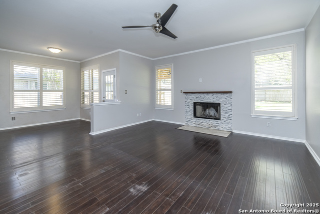Image 8 of 28 For 3022 Fall Way