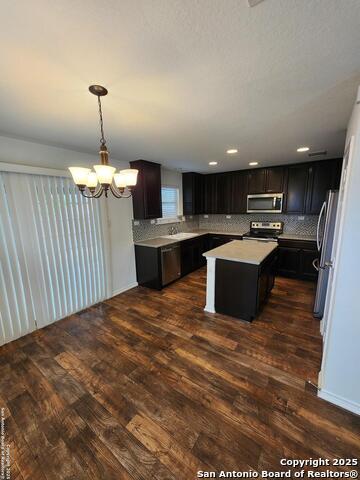 Image 4 of 14 For 9639 Pleasanton Cove