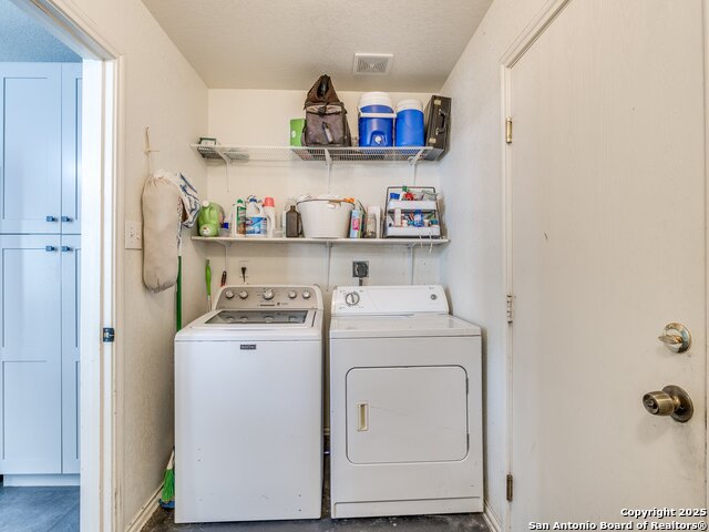 Listing photo id 10 for 689 Northgap