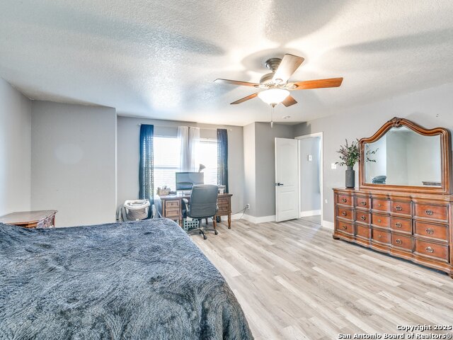 Listing photo id 13 for 689 Northgap