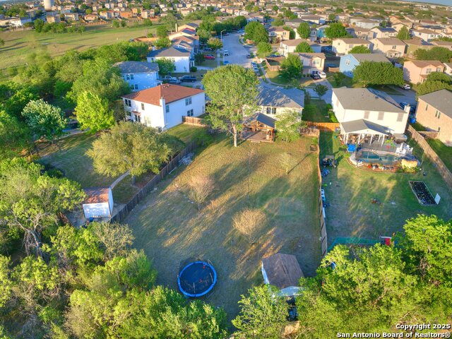 Listing photo id 24 for 689 Northgap