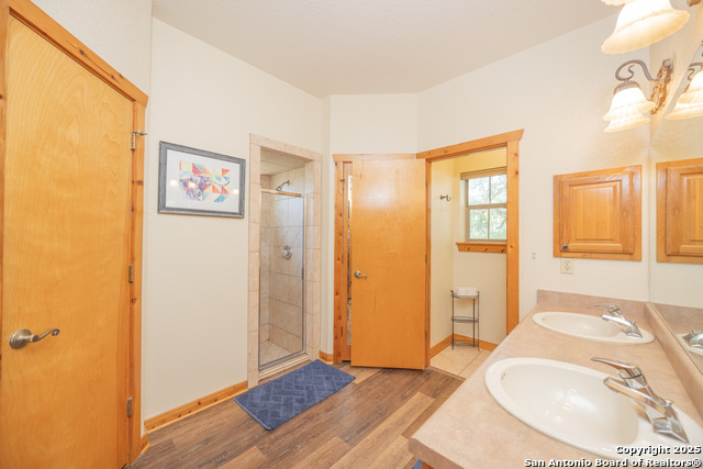 Listing photo id 9 for 3755 County Road 241