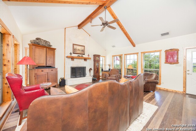 Listing photo id 10 for 3755 County Road 241
