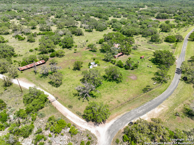 Listing photo id 13 for 3755 County Road 241