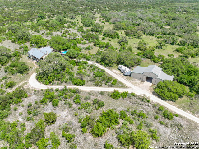 Listing photo id 15 for 3755 County Road 241