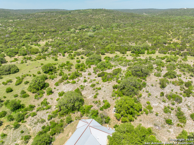 Listing photo id 20 for 3755 County Road 241
