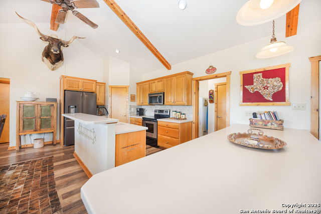 Listing photo id 2 for 3755 County Road 241