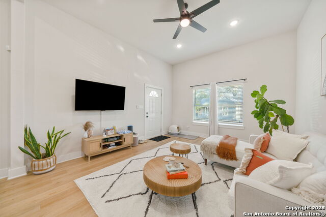 Image 3 of 12 For 213 Omaha St