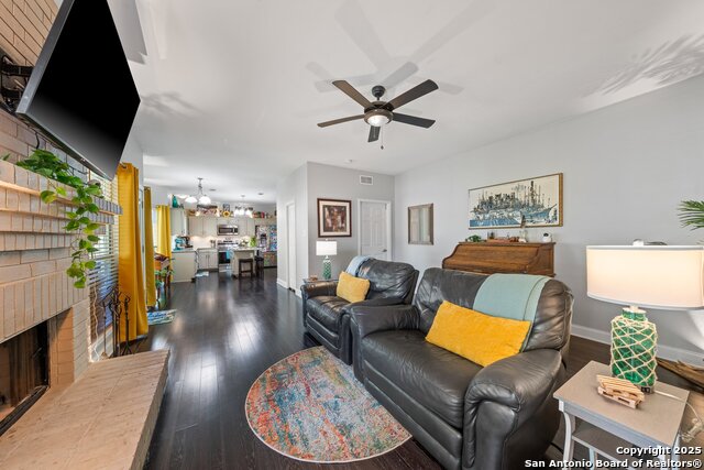 Image 7 of 24 For 839 Stoneway