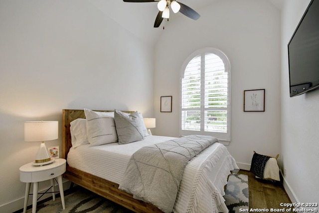 Image 20 of 36 For 7019 Cantera Manor Blvd