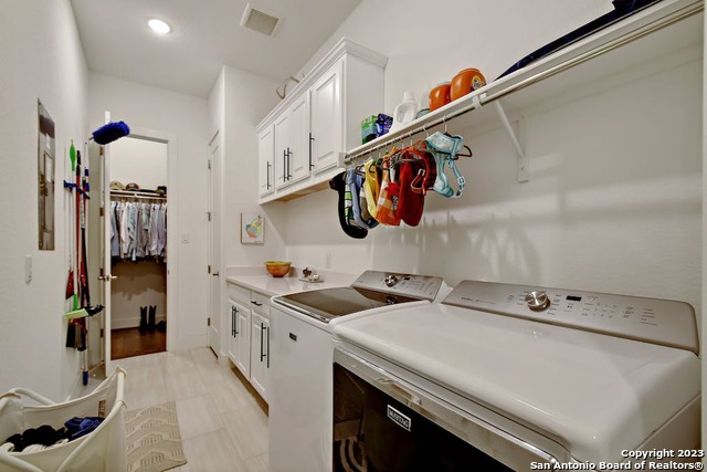 Image 23 of 36 For 7019 Cantera Manor Blvd