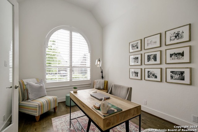 Image 6 of 36 For 7019 Cantera Manor Blvd