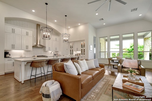 Image 7 of 36 For 7019 Cantera Manor Blvd