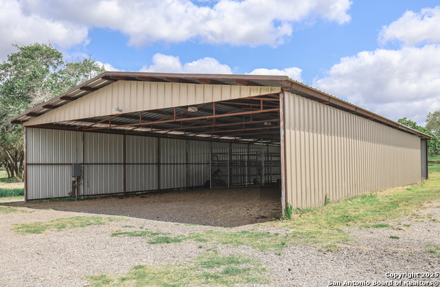 Image 39 of 44 For 784 Us Hwy 183