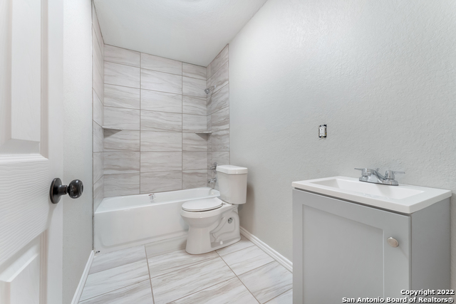 Image 27 of 28 For 402 San Horacio Ave S