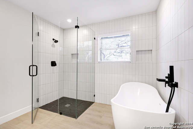 Image 19 of 31 For 122 Donella Dr