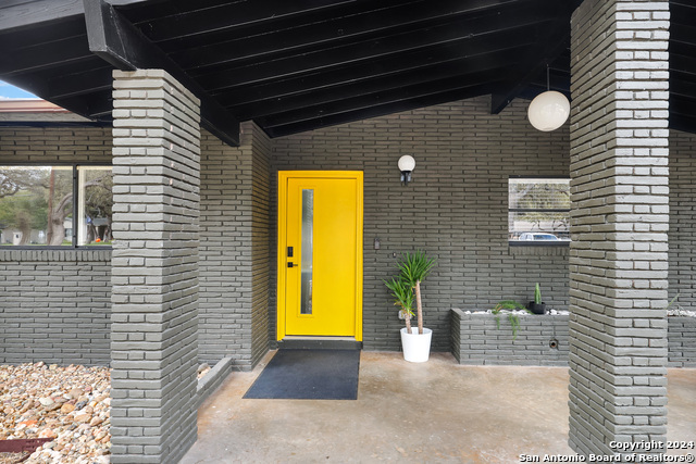 Image 2 of 31 For 122 Donella Dr