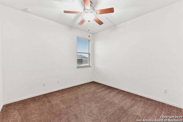 Listing photo id 17 for 704 Manzano