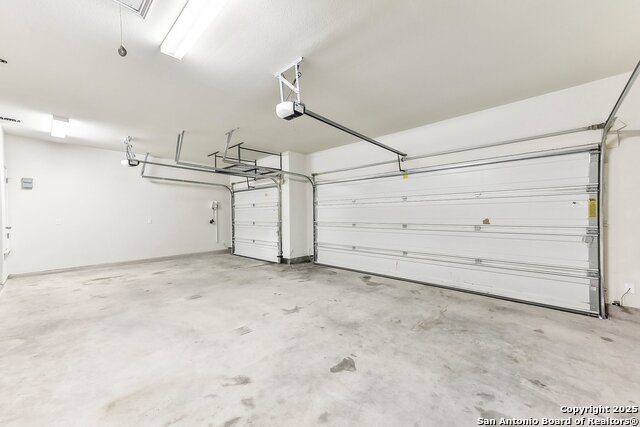 Listing photo id 21 for 704 Manzano