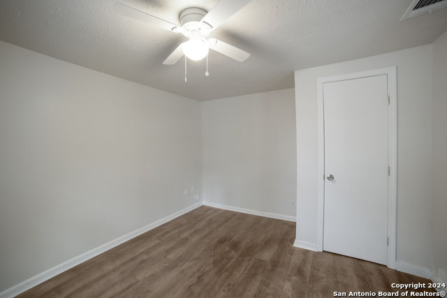 Image 3 of 13 For 127 Antrim Dr