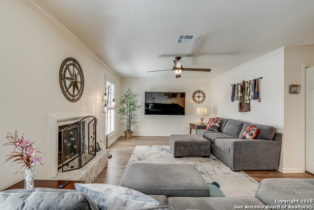 Image 8 of 34 For 2611 Eisenhauer Road  1603