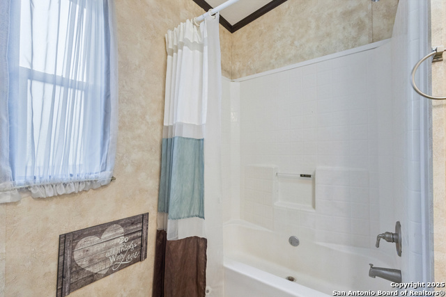 Image 13 of 27 For 23055 Trumbo Rd