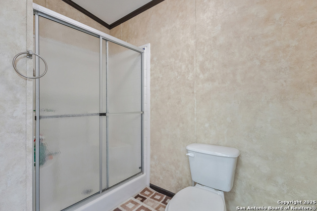 Image 16 of 27 For 23055 Trumbo Rd