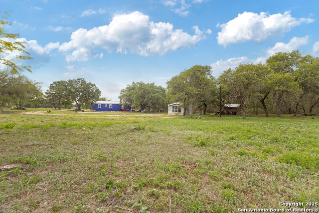 Image 21 of 27 For 23055 Trumbo Rd