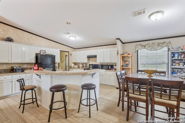 Image 4 of 27 For 23055 Trumbo Rd