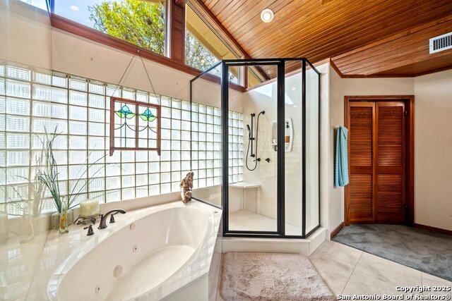 Listing photo id 15 for 2802 State Highway 46