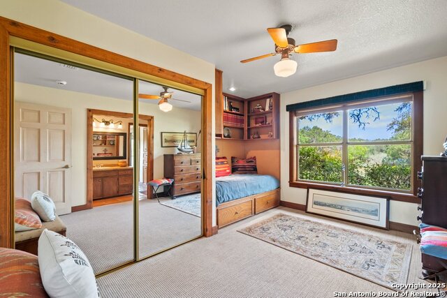 Listing photo id 17 for 2802 State Highway 46