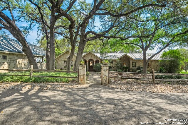 Listing photo id 0 for 2802 State Highway 46