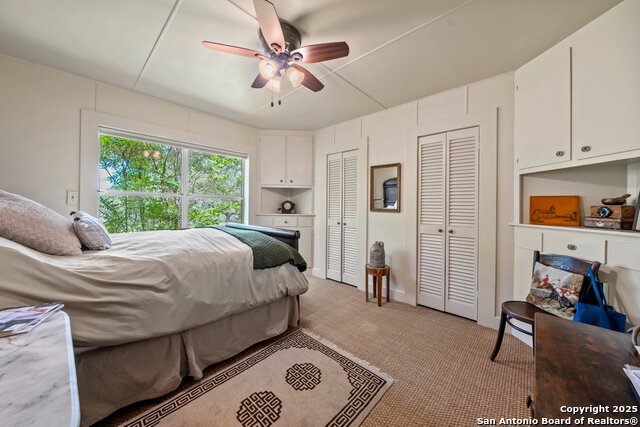 Listing photo id 21 for 2802 State Highway 46