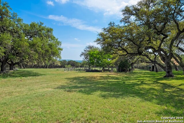 Listing photo id 28 for 2802 State Highway 46