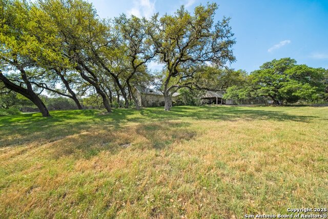 Listing photo id 31 for 2802 State Highway 46