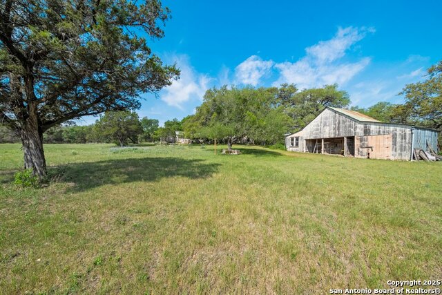 Listing photo id 34 for 2802 State Highway 46