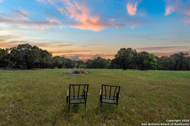 Listing photo id 38 for 2802 State Highway 46