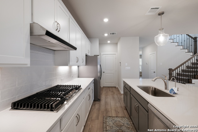 Image 8 of 29 For 2618 Suncadia Lane