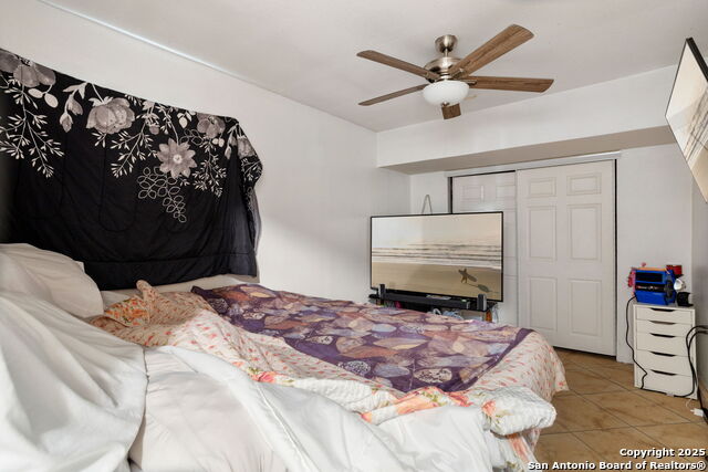 Image 12 of 15 For 10130 Amber Coral