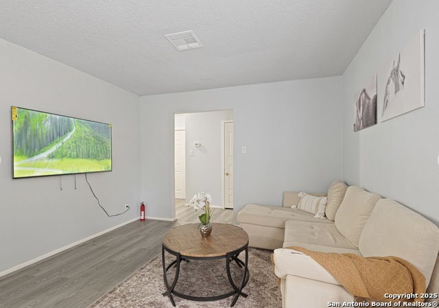 Image 4 of 13 For 311 Odell St