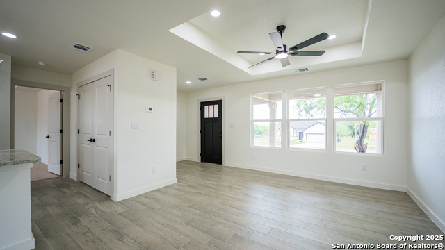 Image 3 of 34 For 16713 Tapatio St