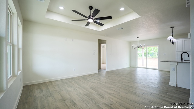 Image 4 of 34 For 16713 Tapatio St