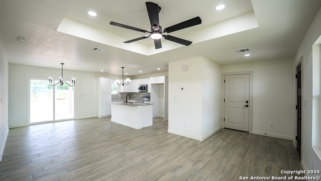 Image 5 of 34 For 16713 Tapatio St
