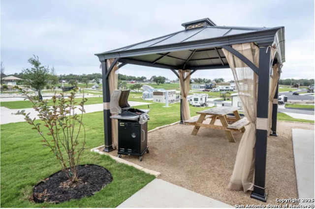 Image 4 of 20 For 5386 Ranch Road 1376 #102