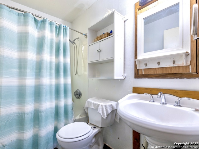 Image 6 of 16 For 231 Signal Hill