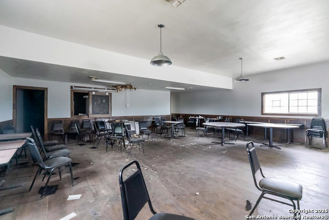 Listing photo id 9 for 14328 Hwy 72