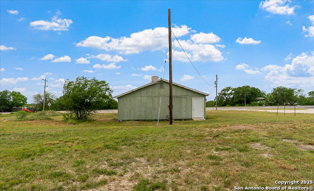 Listing photo id 4 for 14328 Hwy 72