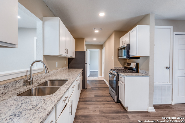 Image 11 of 22 For 4234 Seabrook